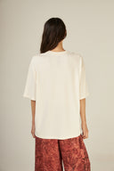 CAMISETA FLAVIA NHEERY SELVAGEM ALGODAO ORGANICO