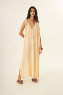 VESTIDO BELA TEXTURA TENCEL TM MODAL AREIA AREIA CURCUMA