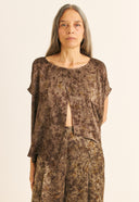 BLUSA LIZ SEDA IMPRESSAO BOTANICA IMPRESSAO BOTANICA CRAJIRU ROXO