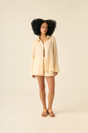 CAMISA CLARA CAMBRAIA DE LINHO AREIA