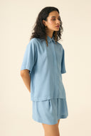 CAMISA ELINA AMPLA TENCEL TM MODAL AZUL