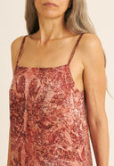 VESTIDO NARA SEDA IMPRESSAO BOTANICA IMPRESSAO BOTANICA CRAJIRU VERMELHO